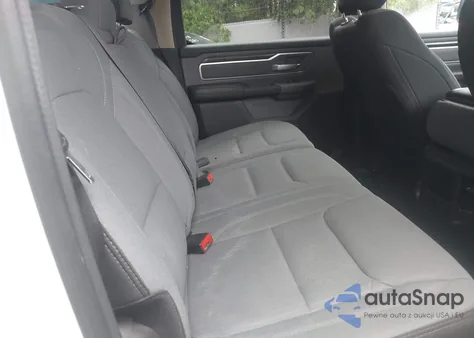 2020 Ram 1500 Big Horn 4X4 5'7 Box z USA, uszkodzony, nr VIN 1C6SRFFT1LN165282